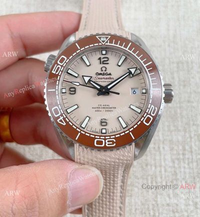 VS Swiss Omega Seamaster Planet Ocean 600M 43.5mm Mens Watch Beige Dial